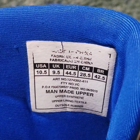 Men's Under Armour turf shoes Used - Picture 3 of 5